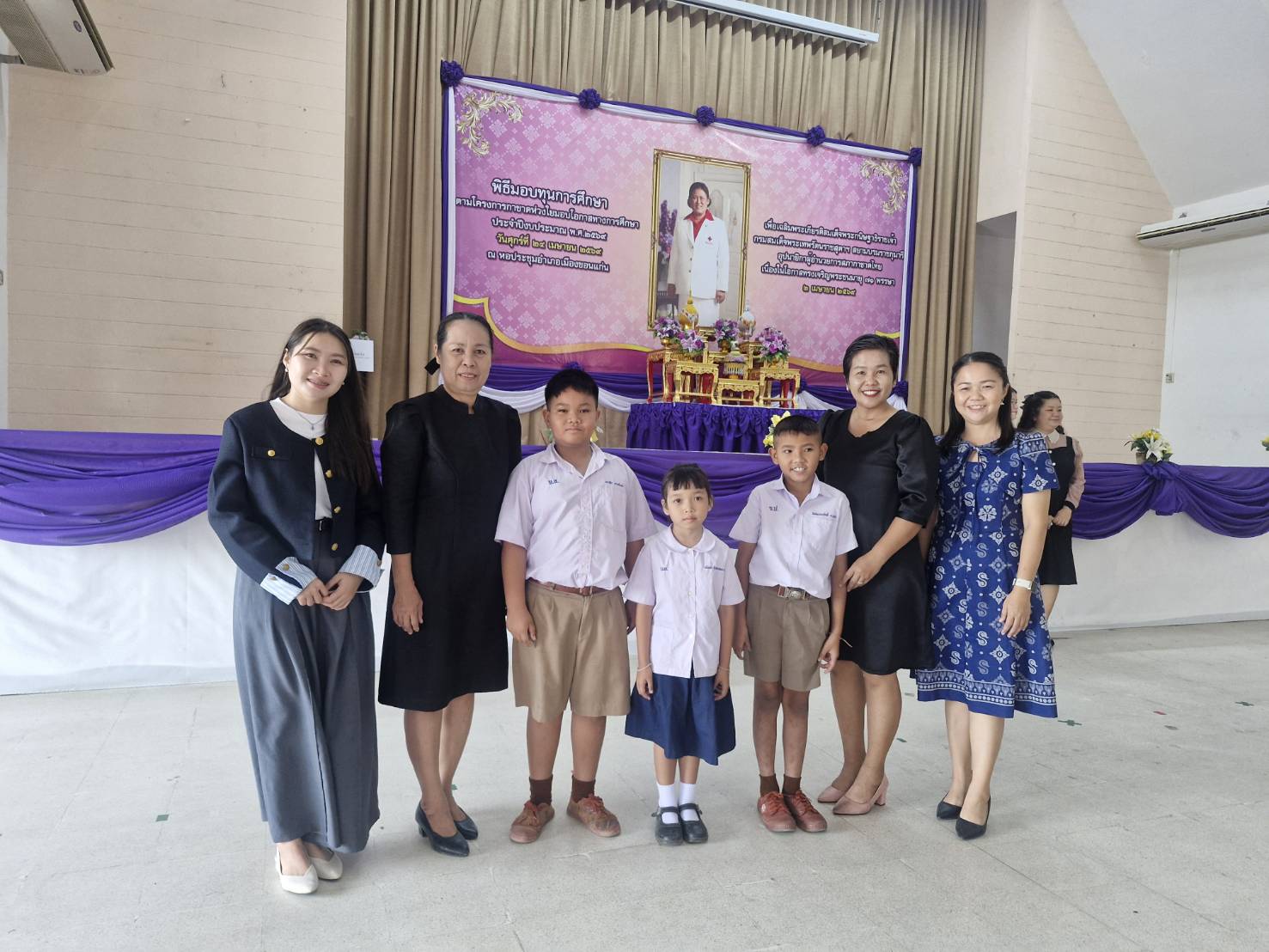 พช.บ้านไผ่ร่วมโครงการกาชาดห่วงใยมอบโอกาสทางการศึกษา ประจำปีงบประมาณ 2569